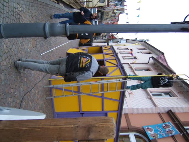 Hüttenaufbau — Narrenzunft Zell am Harmersbach 2006