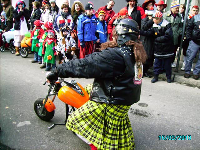 Fasend Umzug Dienstag — Narrenzunft Zell am Harmersbach 2010