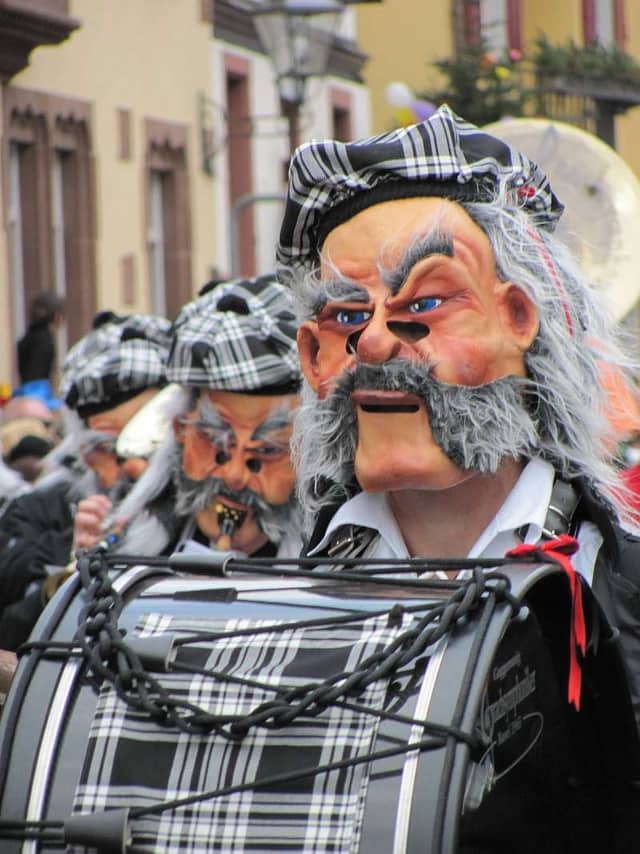 Fasend Umzug Sonntag — Narrenzunft Zell am Harmersbach 2014