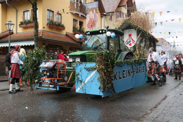 Fasend Umzug Dienstag — Narrenzunft Zell am Harmersbach 2016