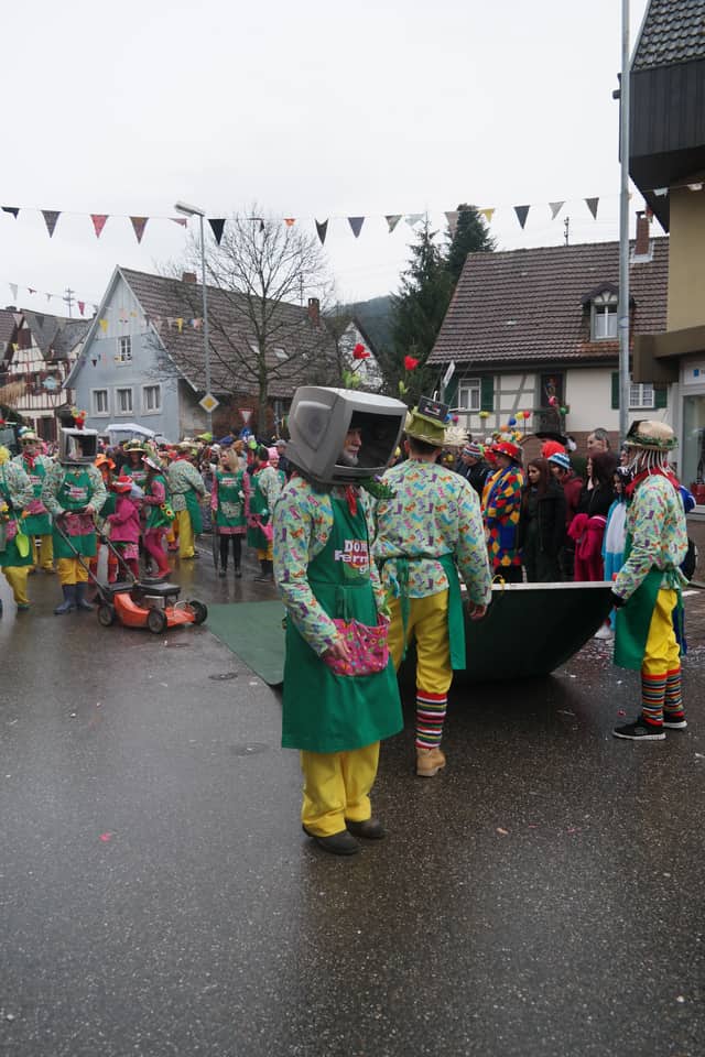 Fasend Umzug Sonntag — Narrenzunft Zell am Harmersbach 2016